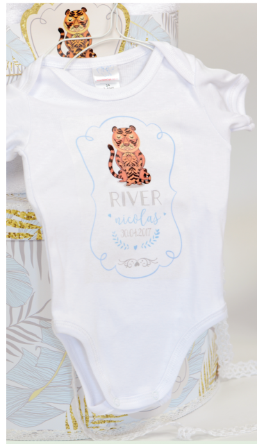 Trusou de botez cu broderie personalizata pentru baieti, Little tiger 12